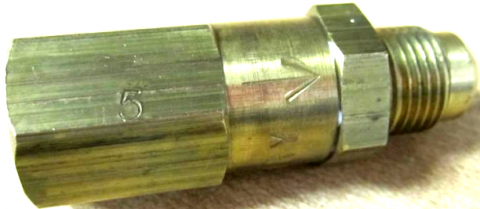 Дифф. обратный клапан HENRY S-9104 3/8" MF